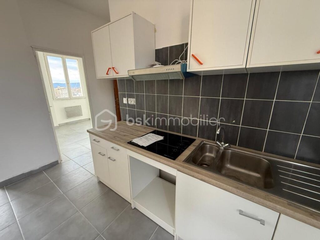 Immeuble en pierres – cœur de village – fort potentiel d’investissement – 6 pièces – NR chambres – 120 m²