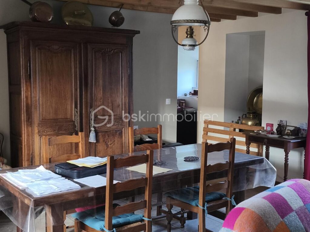 Maison de charme en pierre – Volumes, lumière et sérénité au cœur des marais – 7 pièces – 4 chambres – 245 m²