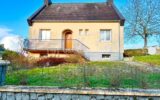 Charmante Maison Familiale de 111 m² – Grand Terrain et Sous-sol Complet – 5 pièces – 3 chambres – 111 m²