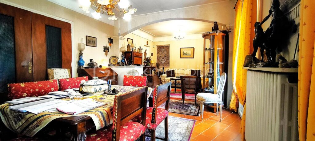 Magnifique maison avec un jardin et un grand garage sur Rognes – 3 pièces – 2 chambres – 95 m²