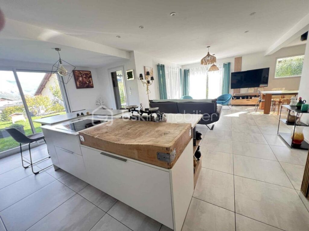 RARE SUR LE MARCHÉ-MAISON CONTEMPORAINE DE 133 M² – 5 pièces – 4 chambres – 133 m²