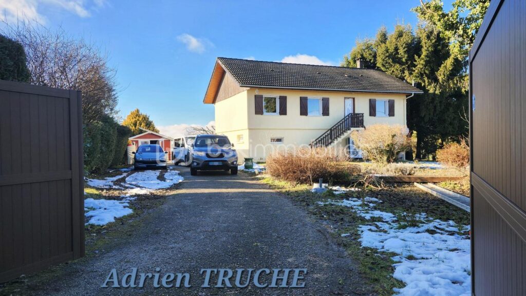 Hauteurs de Choisy – Vue dégagée – Vaste terrain plat – 5 pièces – 4 chambres – 114 m²