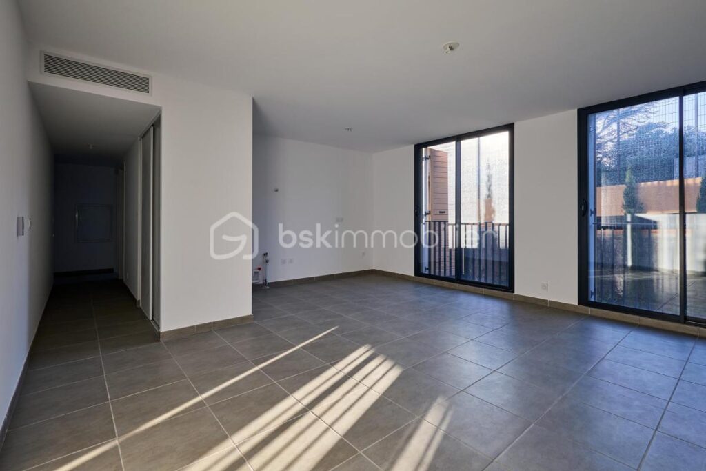 Appartement T3 neuf avec terrasse et vue jardin – Prestations de qualité – Secteur des Pins – 3 pièces – 2 chambres – 62 m²