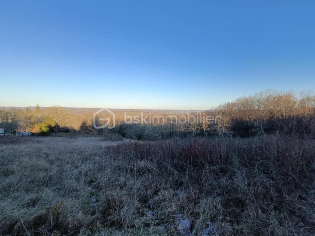 Magnifique Terrain de 5 892m2 constructible, sur les Hauteurs du Buisson de Cadouin 24480 – NR pièces – NR chambres – 5892 m²