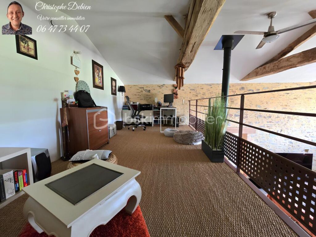 GRANGE RÉNOVÉE DE 231 M² AU CŒUR DE LA NATURE – CHARME DE L’AUTHENTIQUE, CONFORT MODERNE, À 5 MIN DE L’AUTOROUTE A83-A87 / SAINTE-FLORENCE – 10 pièces – 4 chambres – 231 m²