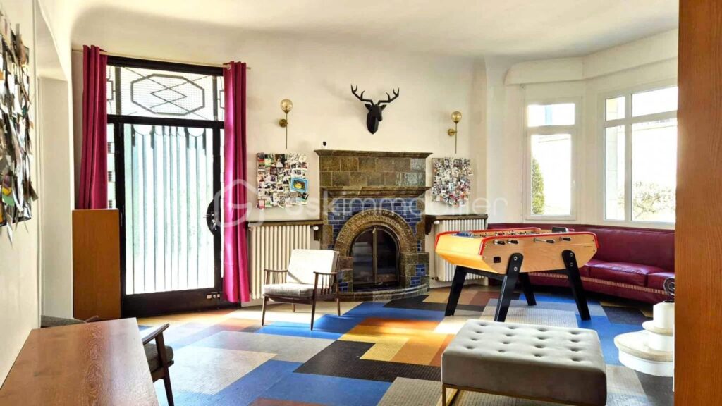 Demeure de très haut standing – NR pièces – 9 chambres – 564 m²