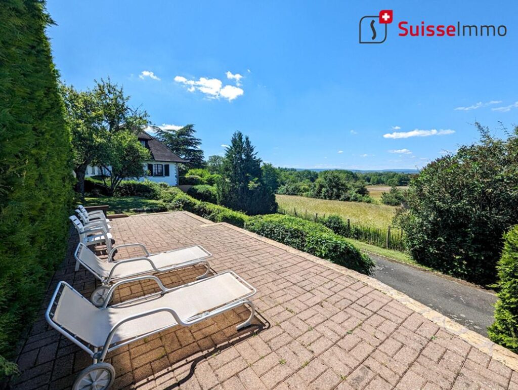 Maison d’architecte Taillecourt 6 pièce(s) 190 m2 – 6 pièces – 4 chambres – 190 m²