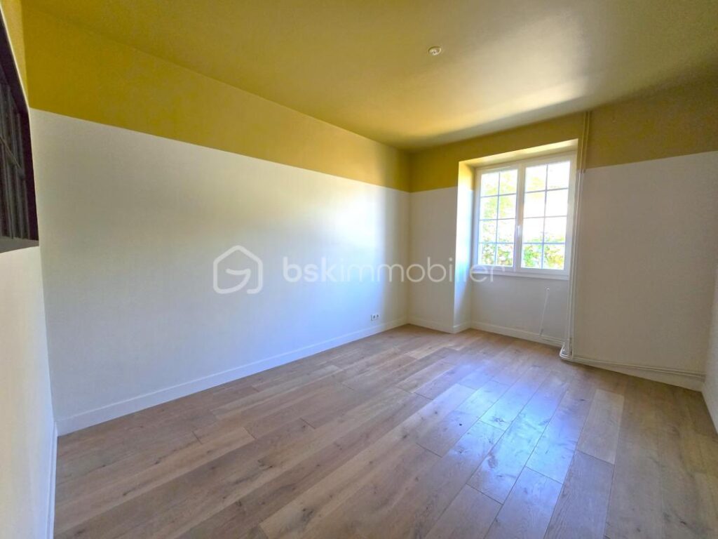 Magnifique Longère en Pierre de 1850 rénovée – 8 pièces – 5 chambres – 217 m²