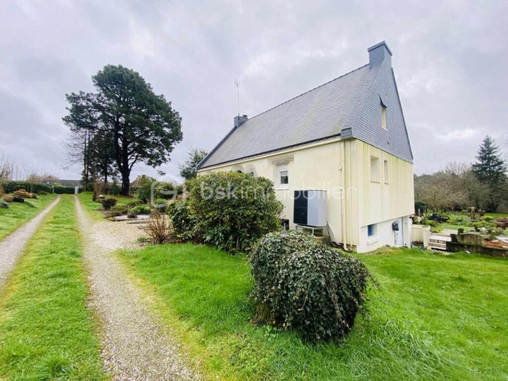 Maison Néo-Bretonne d’environ 140 M² (Proximité de VANNES/ 5 Minutes) – 7 pièces – 5 chambres