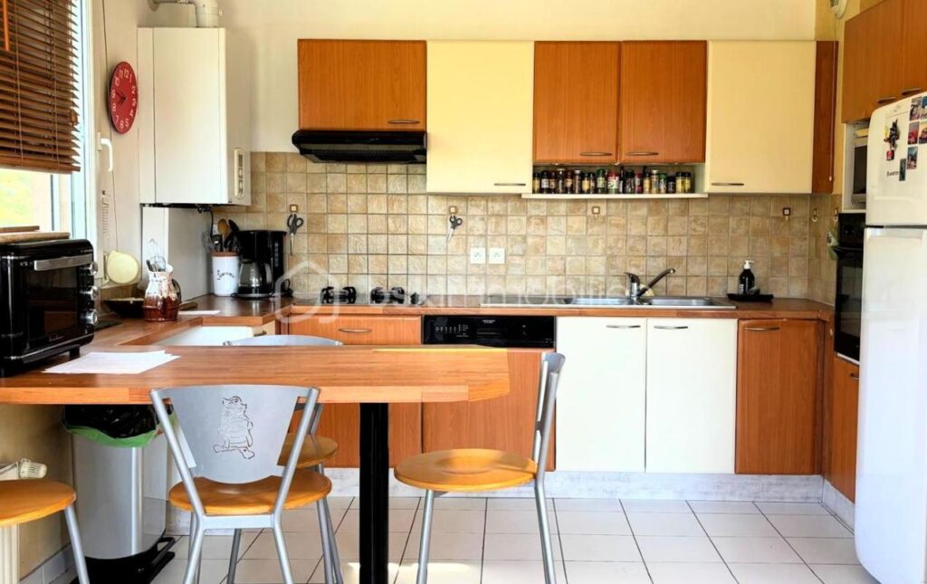 Duplex T5 en dernier étage – Terrasse de 30 m² – 5 pièces – 4 chambres – 110 m²