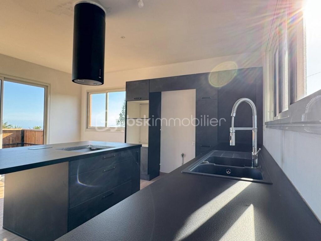 Maison neuve 150 m² – 5 pièces – 3 chambres – 150 m²