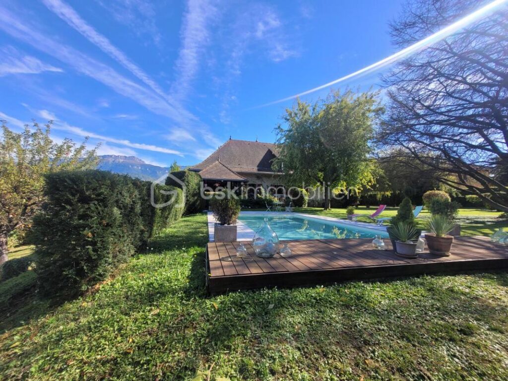 Criel de Voiron Propriété d’Exception Terrain 3766 m² 1 140 000 € – 7 pièces – 6 chambres – 360 m²