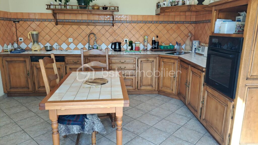 Maison de plain pied avec une belle vue sur la campagne – 4 pièces – 3 chambres – 117 m²