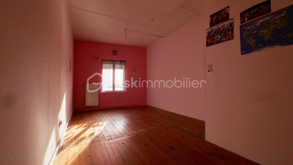 ✨ MAISON FAMILIALE D’EXCEPTION – 220 m² – JARDIN – GARAGE – AUCUN TRAVAUX ✨ – 7 pièces – 5 chambres – 220 m²