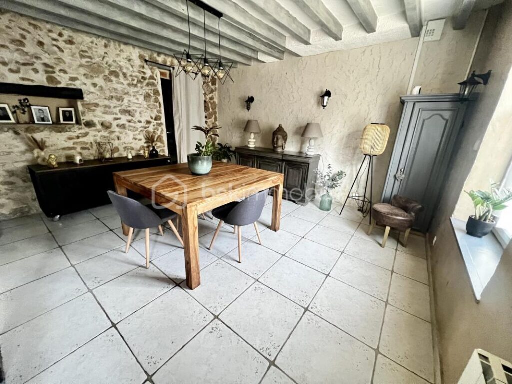 Submergez-vous dans une oasis de tranquillité à quelques minutes de Crécy la Chapelle! – 6 pièces – 4 chambres – 150 m²