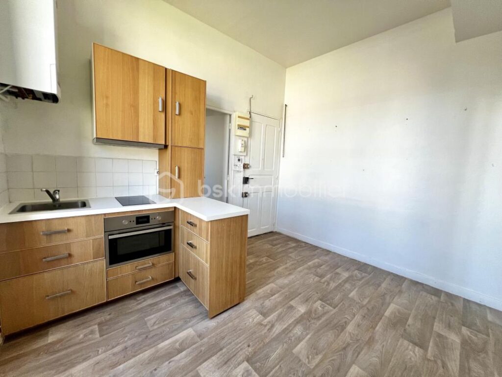 Appartement coup de cœur avec vue dégagée à Crépy-en-Valois – 2 pièces – 1 chambre – 26 m²