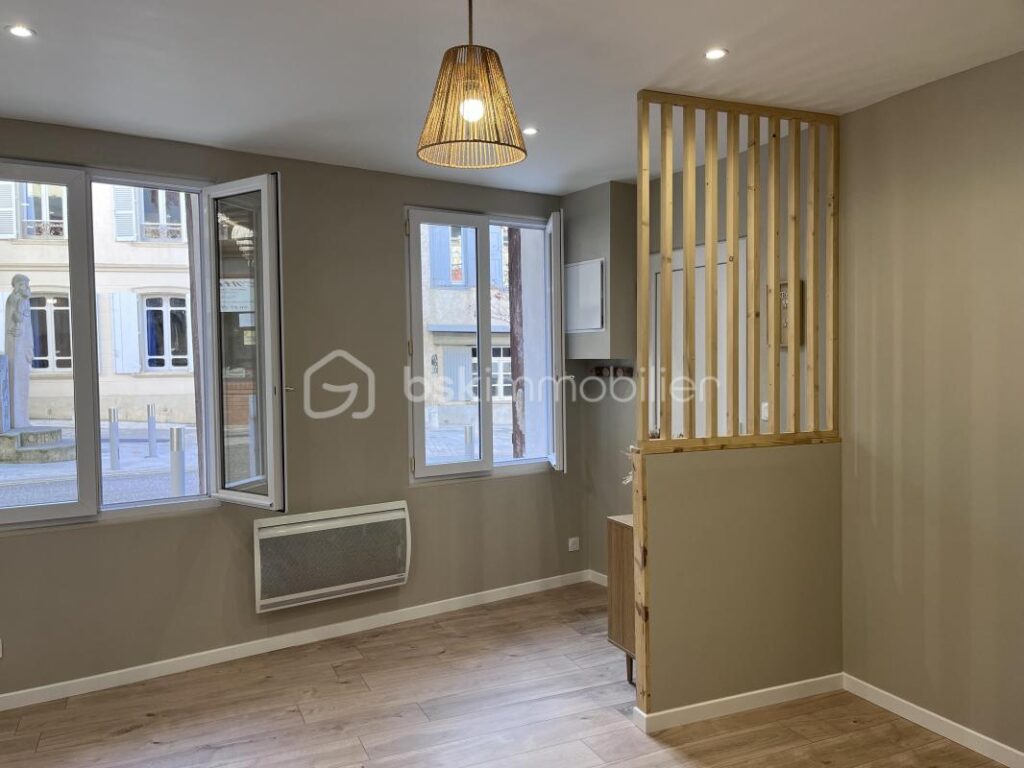 REVEL PROCHE CHARMANT APPARTEMENT T2 PLAIN PIED BELLES RENOVATIONS – 2 pièces – 1 chambre – 43 m²