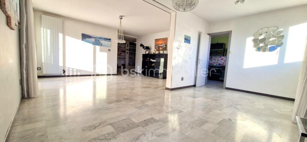 T4/ T3 – 17ème Etage – Vue Montagnes et Grenoble – Matériaux Nobles – 4 pièces – 2 chambres – 104 m²