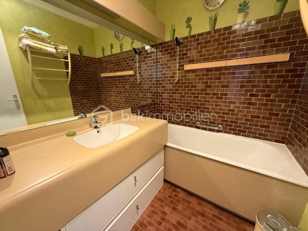 Type 3 traversant Lille St Maur 82 M2 DPE D – 3 pièces – 2 chambres – 82 m²