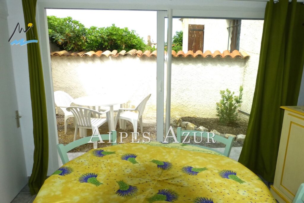 location rez-de-jardin 1 Pièce(s) – 1 pièce – NR chambres – 24.00 m²