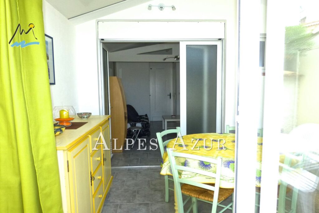 location rez-de-jardin 1 Pièce(s) – 1 pièce – NR chambres – 24.00 m²