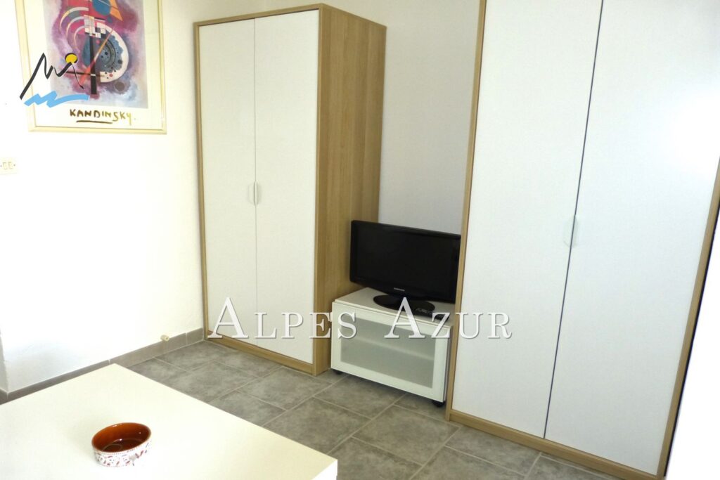 location rez-de-jardin 1 Pièce(s) – 1 pièce – NR chambres – 24.00 m²