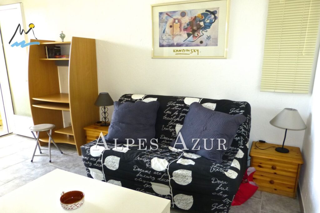 location rez-de-jardin 1 Pièce(s) – 1 pièce – NR chambres – 24.00 m²