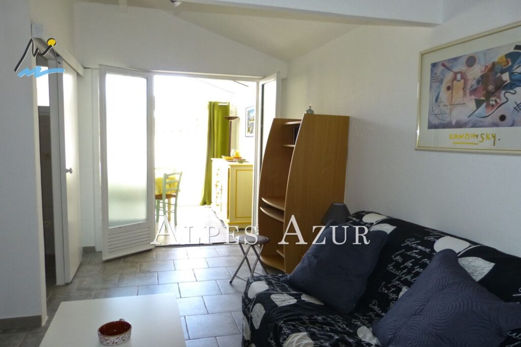 location rez-de-jardin 1 Pièce(s) – 1 pièce – NR chambres – 24.00 m²