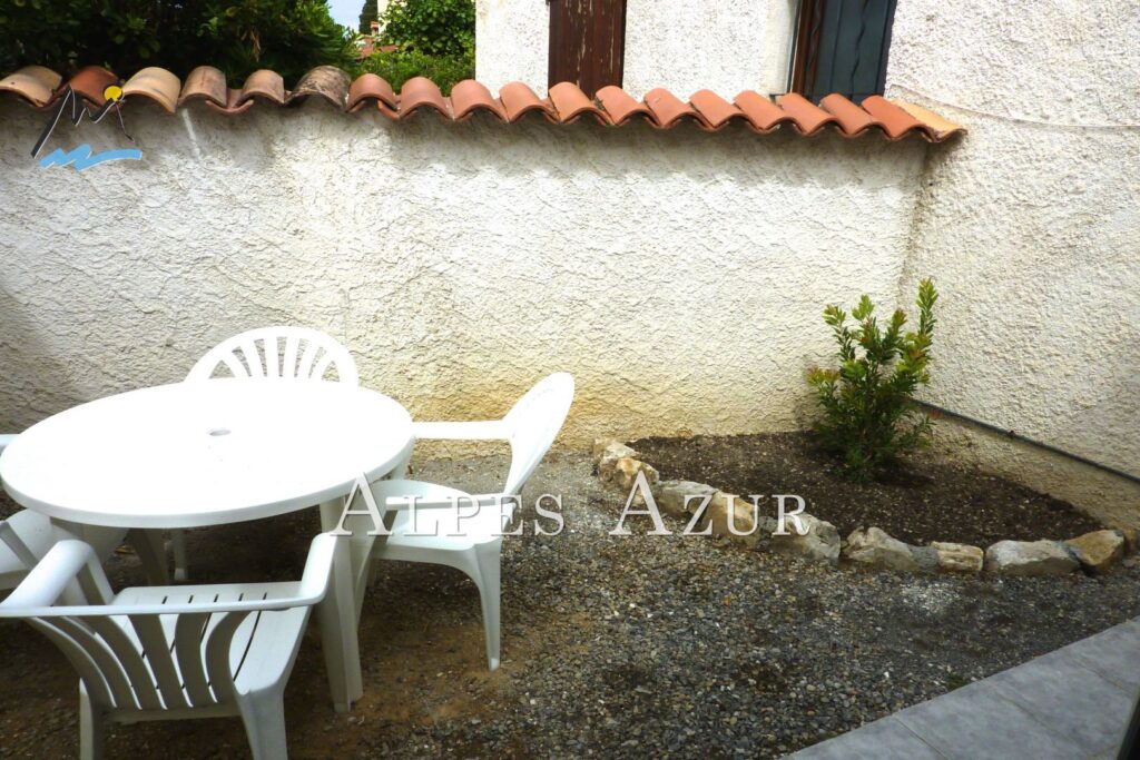 location rez-de-jardin 1 Pièce(s) – 1 pièce – NR chambres – 24.00 m²