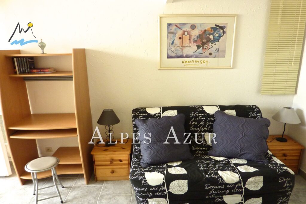 location rez-de-jardin 1 Pièce(s) – 1 pièce – NR chambres – 24.00 m²