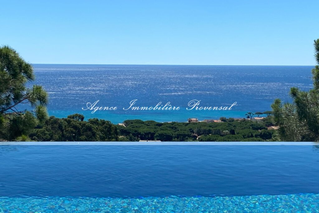 vente villa 6 Pièce(s) – 6 pièces – 5 chambres – 360.00 m²