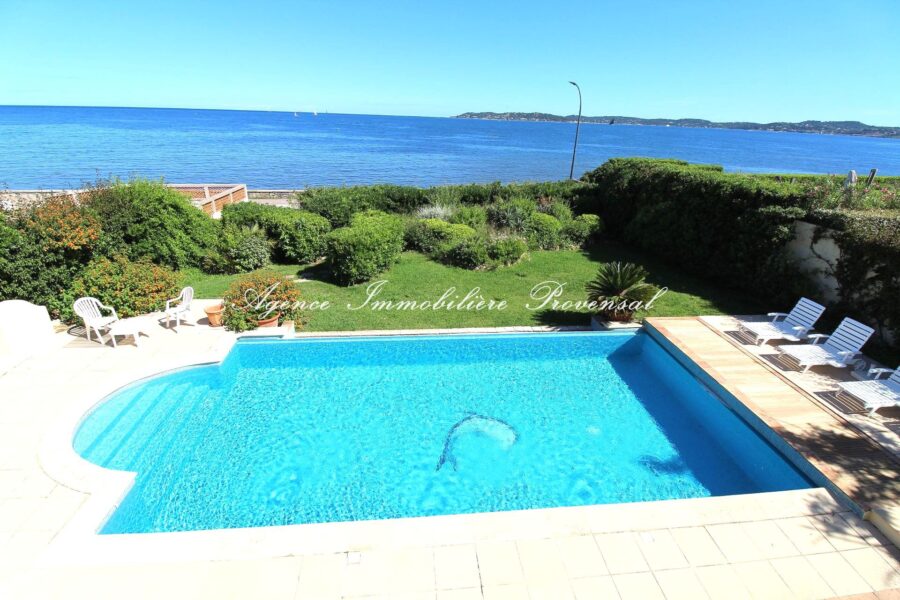 Maison à louer à Sainte-maxime