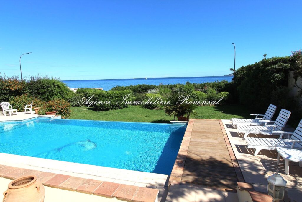 location saisonnière villa 5 Pièce(s) – 5 pièces – 4 chambres – 135.00 m²