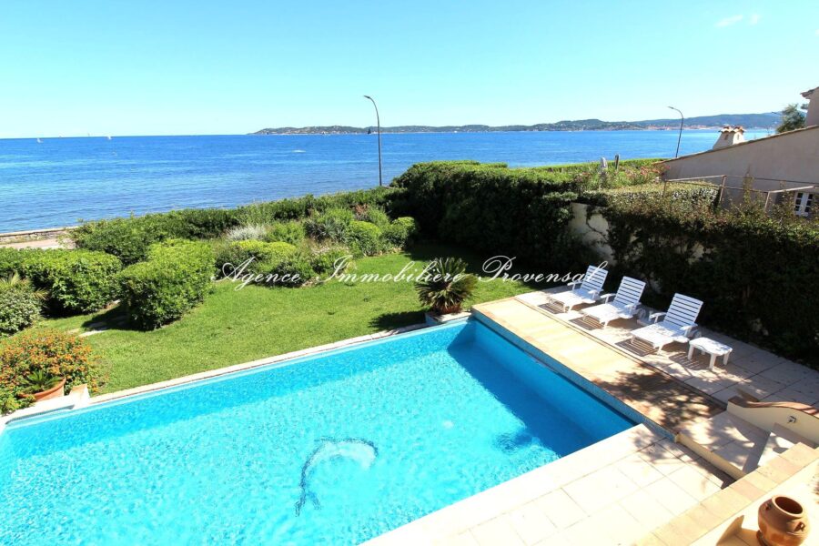 Maison à louer à Sainte-maxime