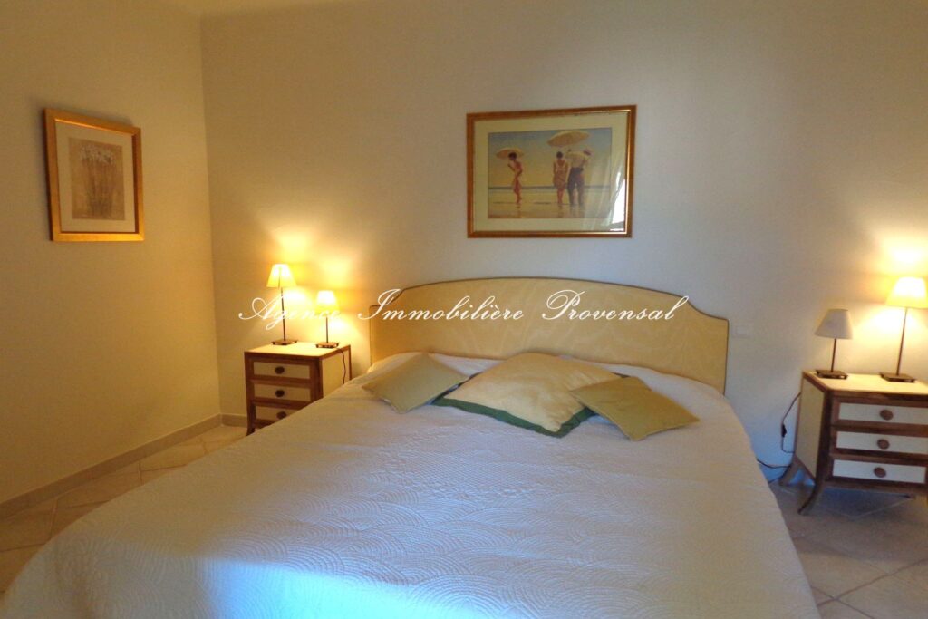 location saisonnière villa 5 Pièce(s) – 5 pièces – 4 chambres – 135.00 m²