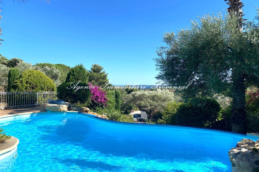 Maison à louer à Sainte-maxime