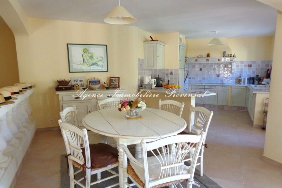 Maison à louer à Sainte-maxime