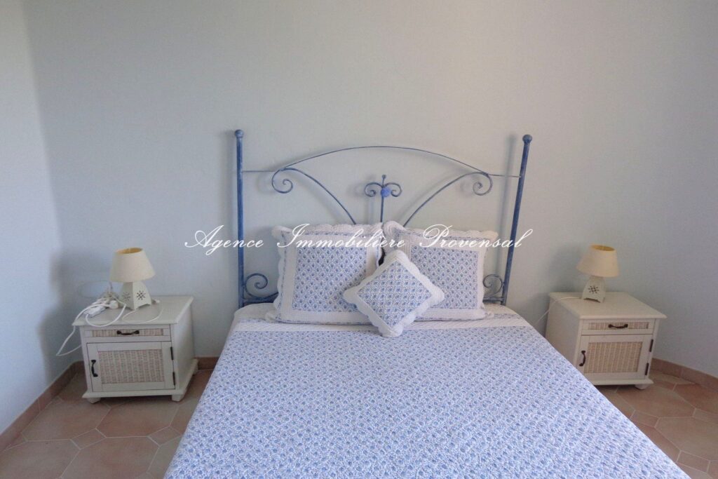 location saisonnière villa 5 Pièce(s) – 5 pièces – 4 chambres – 180.00 m²