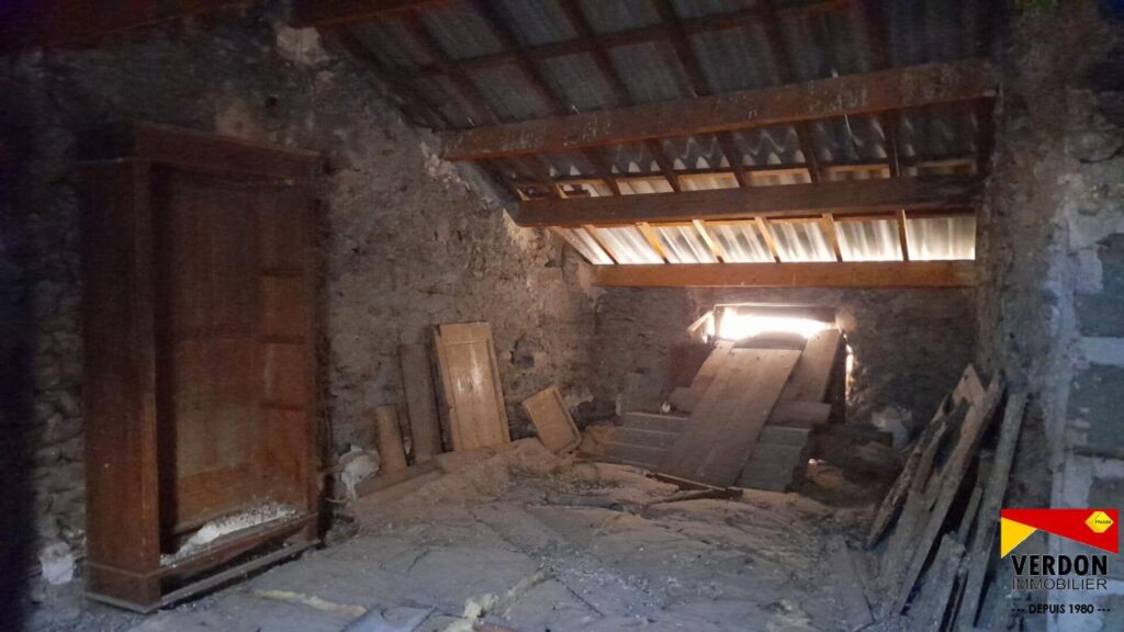 Appartement T2 centre village SAINT ANDRE LES ALPES – 2 pièces – 1 chambre – 34 m²