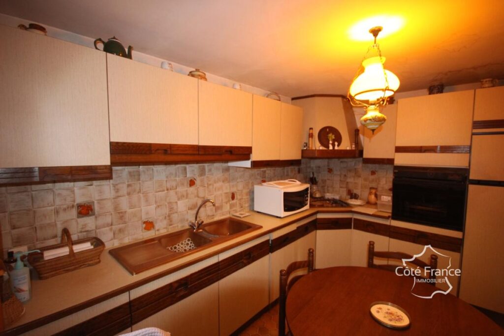 GIVET Maison de ville 3 chambres avec vue sur la Meuse, bel – 5 pièces – 3 chambres – 101 m²