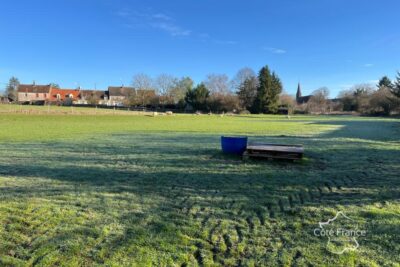 maison de 3 chambres au calme avec dépendances donnant sur l – 5 pièces – 3 chambres – 114 m²