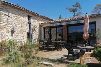 MAS BERGERIE PLEINE NATURE SANS VIS A VIS – 9 pièces – 4 chambres – 250 m²