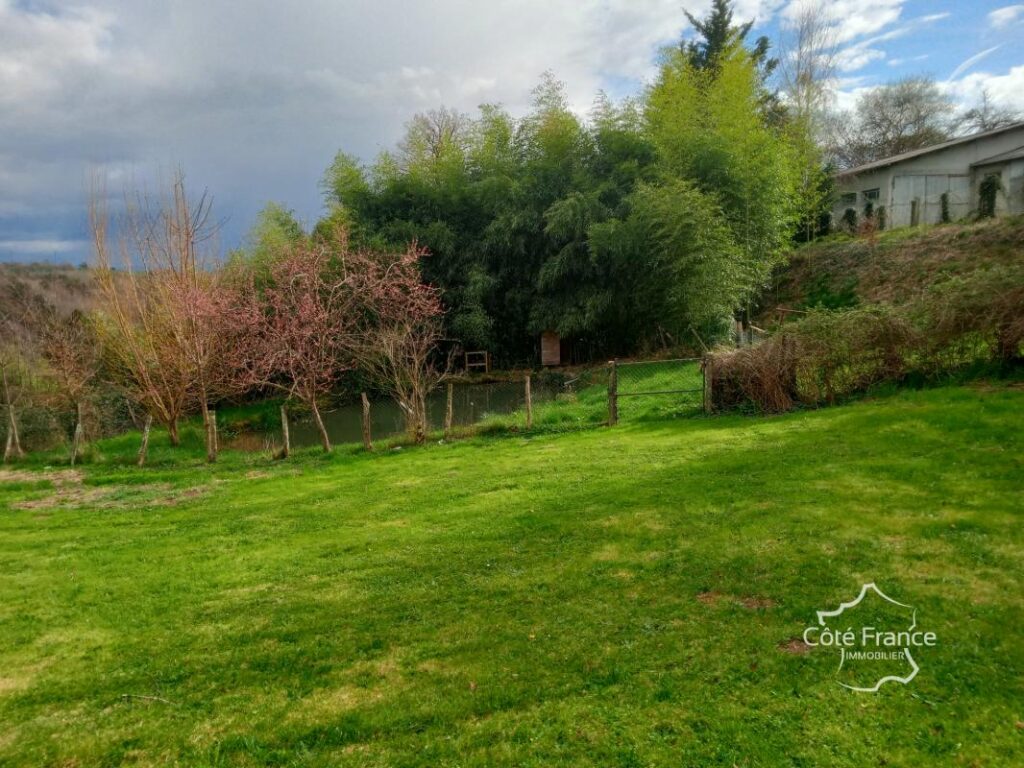 Corps de ferme avec maison d’habitation et appartement, gran – 6 pièces – 4 chambres – 130 m²
