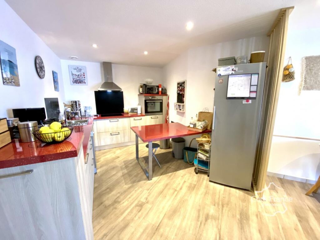 Appartement 53 m2 – T3 – Garage 24 m2 – Vue Marina – Quilles – 3 pièces – 2 chambres – 60 m²