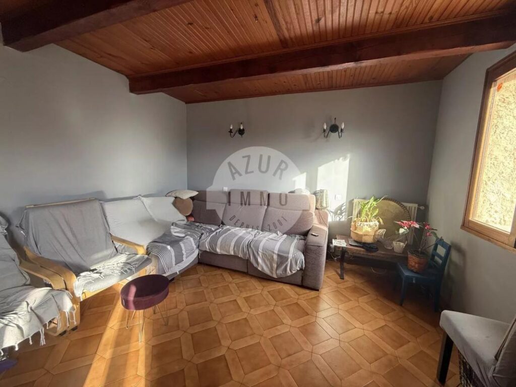 MAISON T5 117 m² sur 740 m² de terrain – 5 pièces – 4 chambres – 117 m²