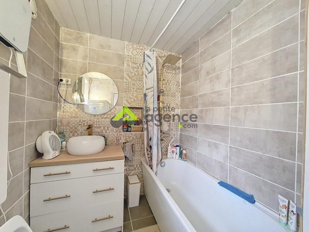 Maison 4 pièces 90m2 – 4 pièces – 3 chambres – 90 m²