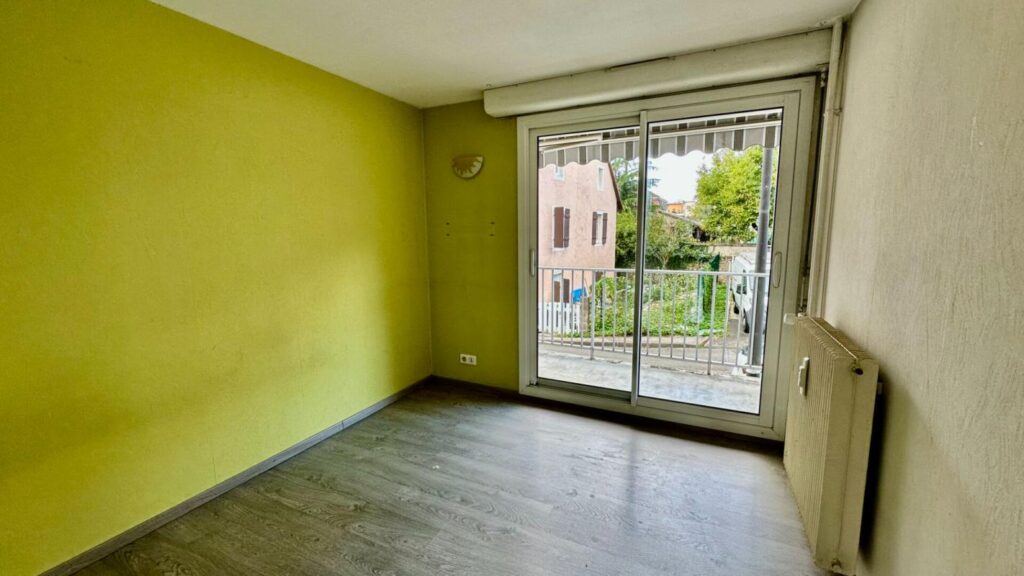 Appartement Rez de chaussée 4 pièce(s) 86.08 m2 – 4 pièces – 2 chambres – 86 m²