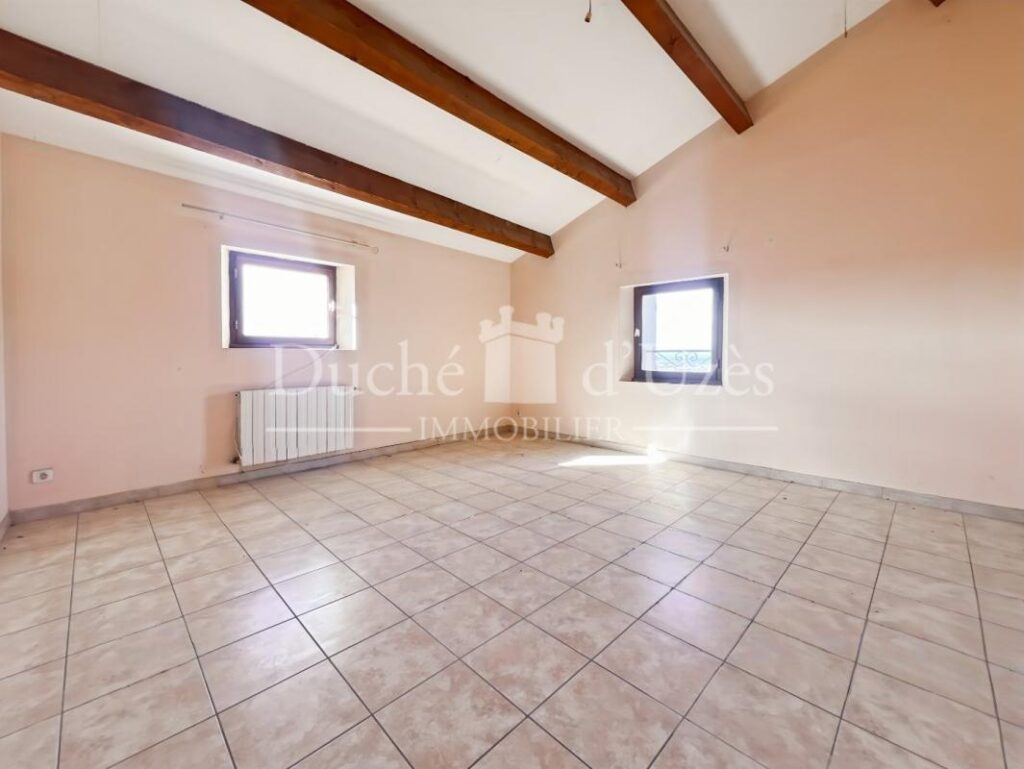 Maison – 7 pièces – 4 chambres – 126 m²
