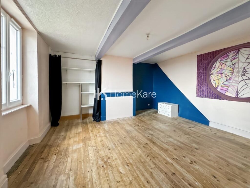 GROS POTENTIEL AVEC VUE SUR LES PYRÉNÉES – 5 pièces – 4 chambres – 170 m²