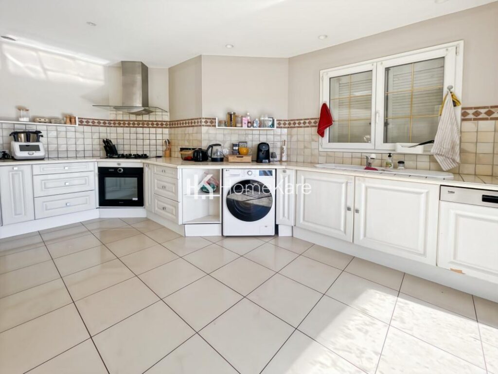 COUP DE COEUR ASSURÉ ! – 5 pièces – 4 chambres – 130 m²